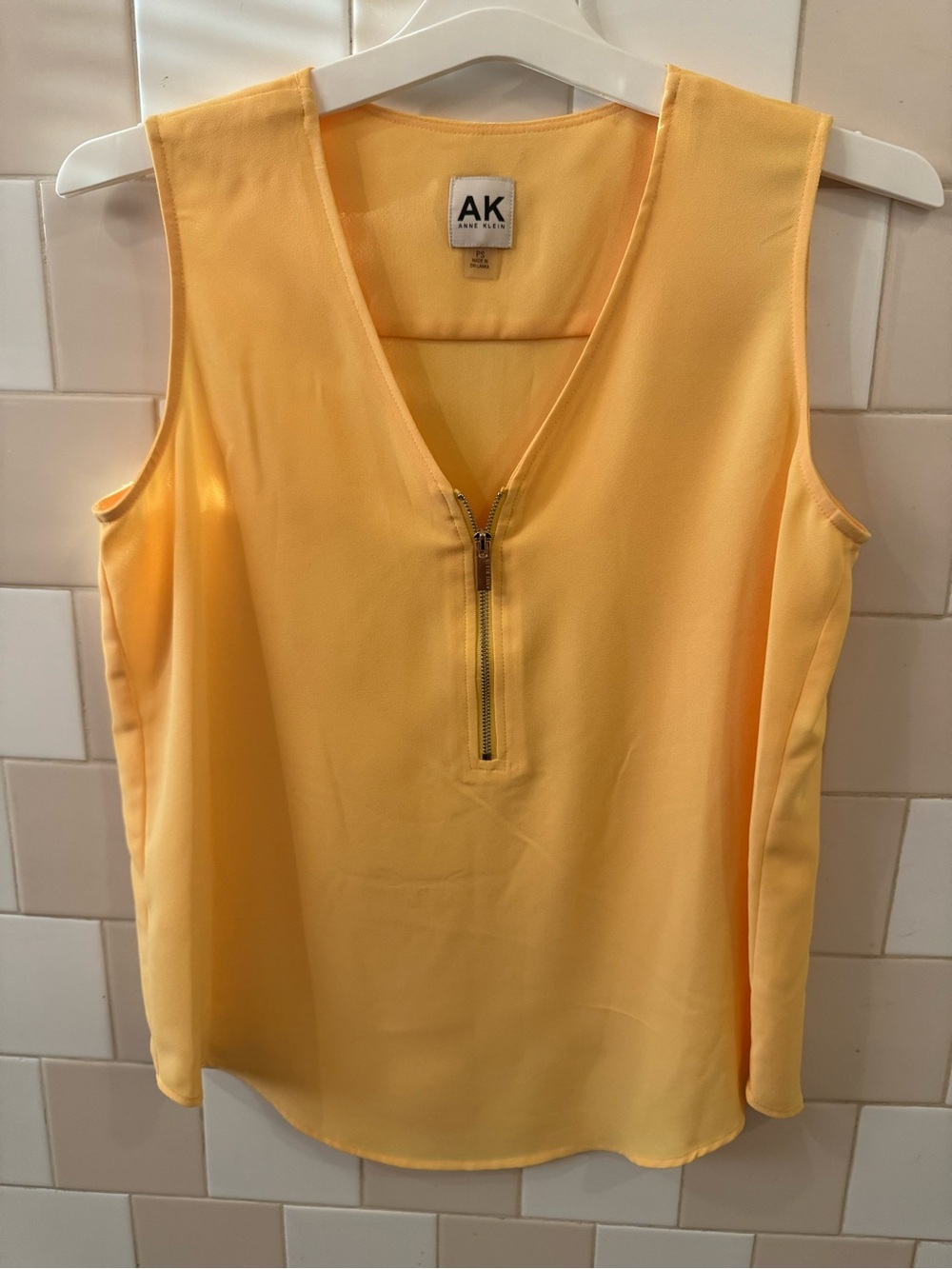 Anne Klein Lemon Yellow Zip-Front Sleeveless Top